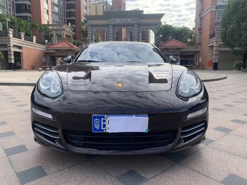 东莞14年保时捷帕拉梅拉1