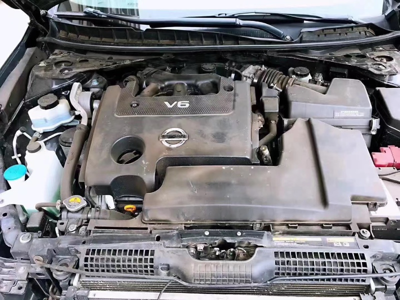 太原16年日產天籟8