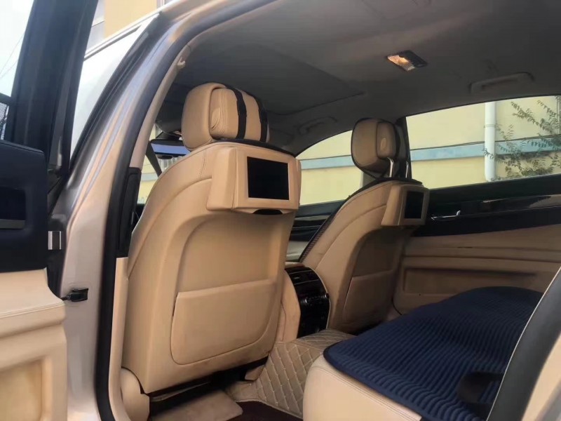 济南10年宝马7系5