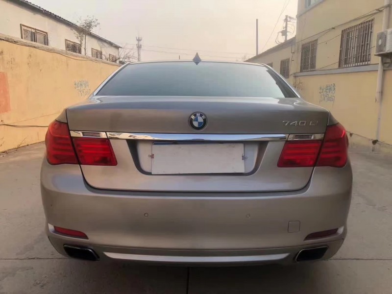 济南10年宝马7系2