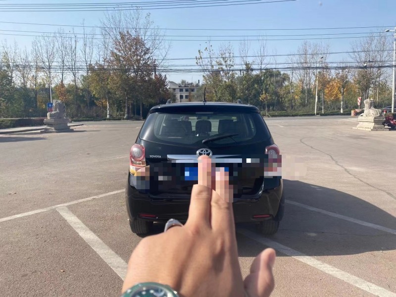 济南12年丰田逸致4