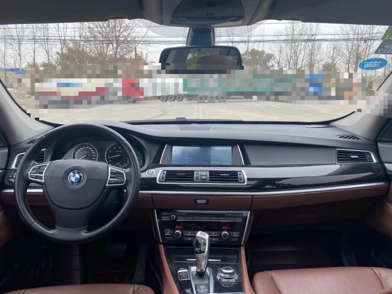 济南11年宝马5系GT8