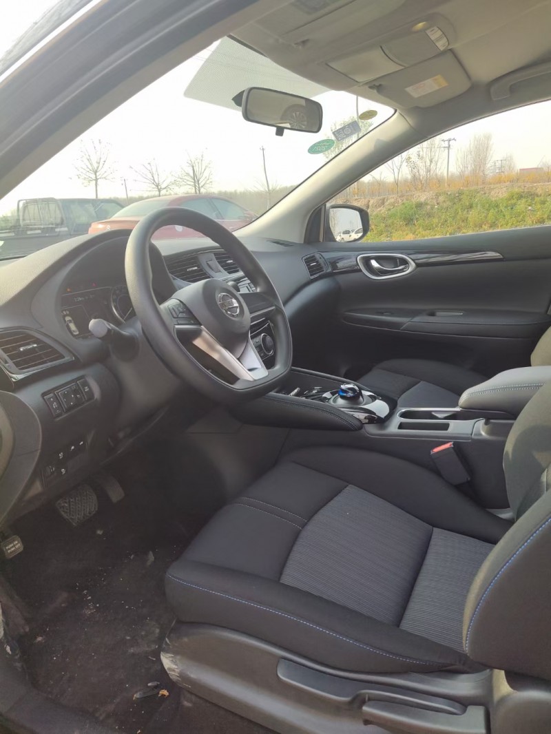 保定20年日产轩逸5