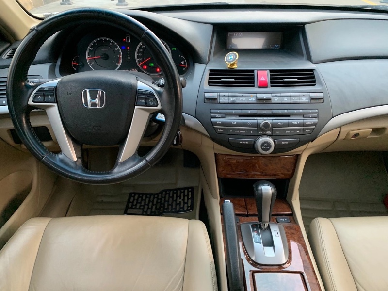 中山11年本田雅阁1