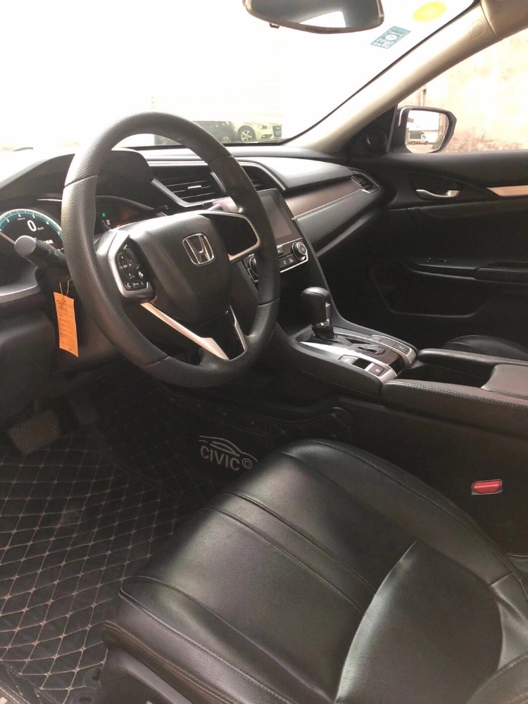 广州18年本田思域4