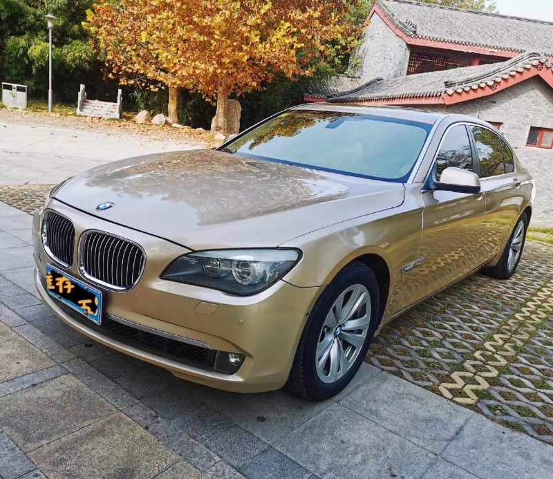 潍坊11年宝马7系2