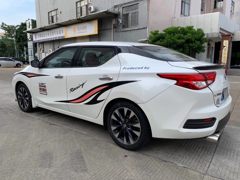 中山16年日产蓝鸟6