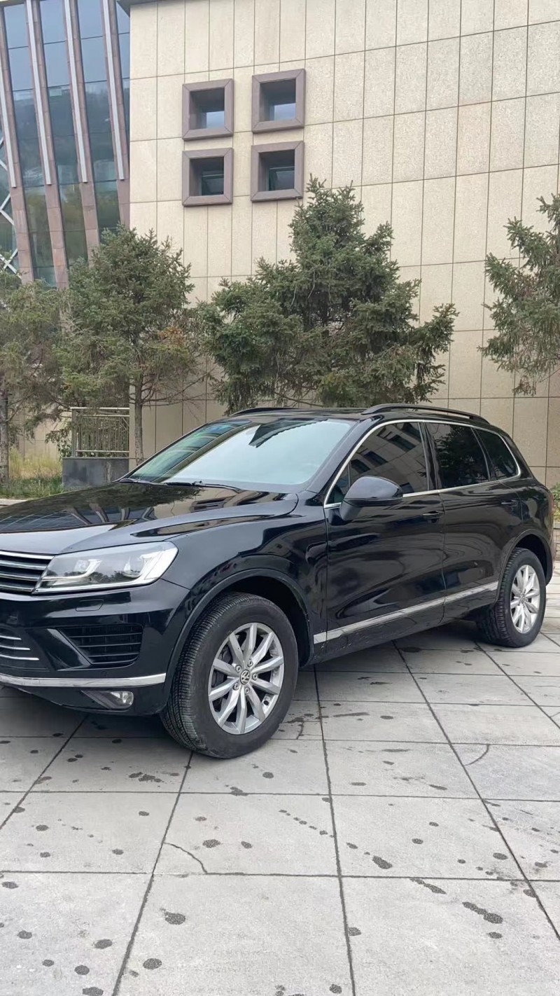 北京17年大众途锐8