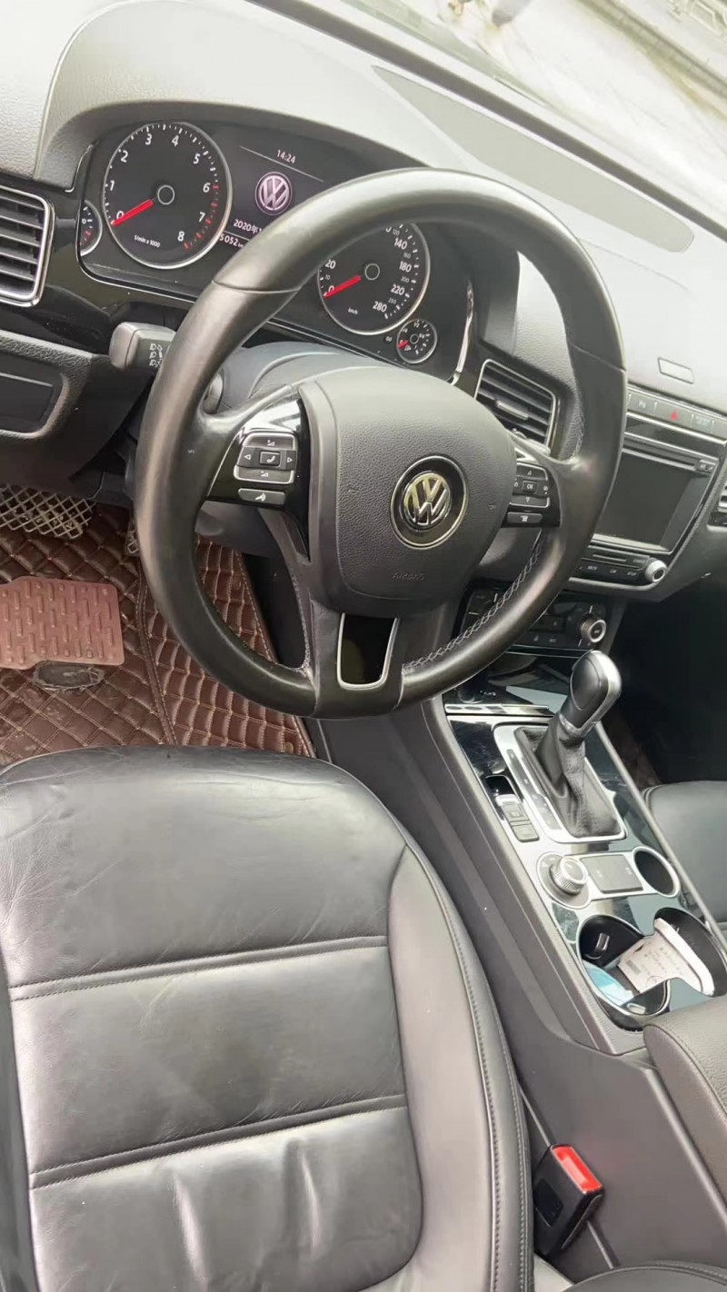 北京17年大众途锐7