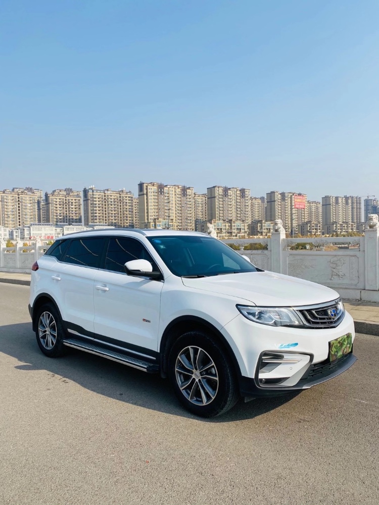 聊城19年吉利博越9