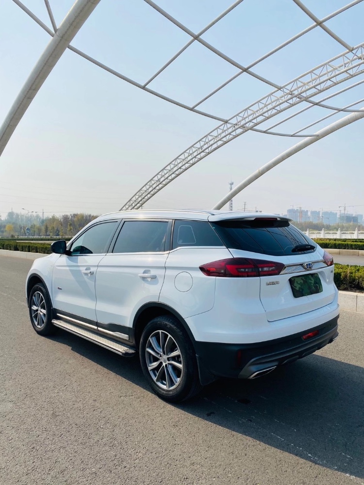 聊城19年吉利博越4