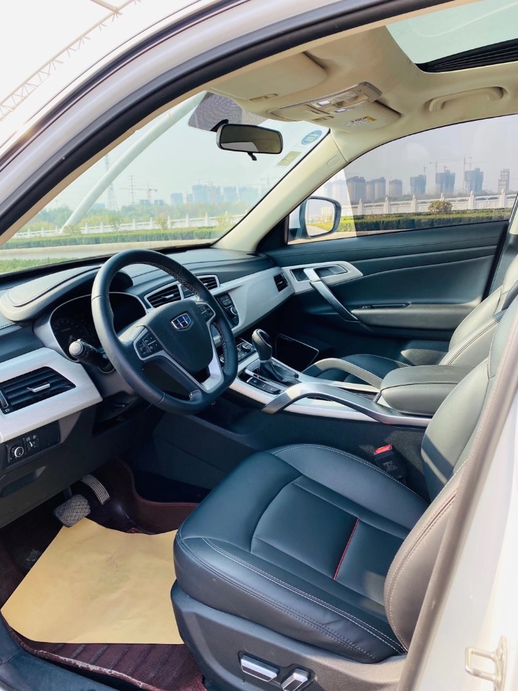 聊城19年吉利博越1