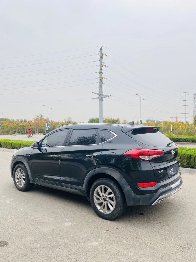 聊城19年现代途胜1