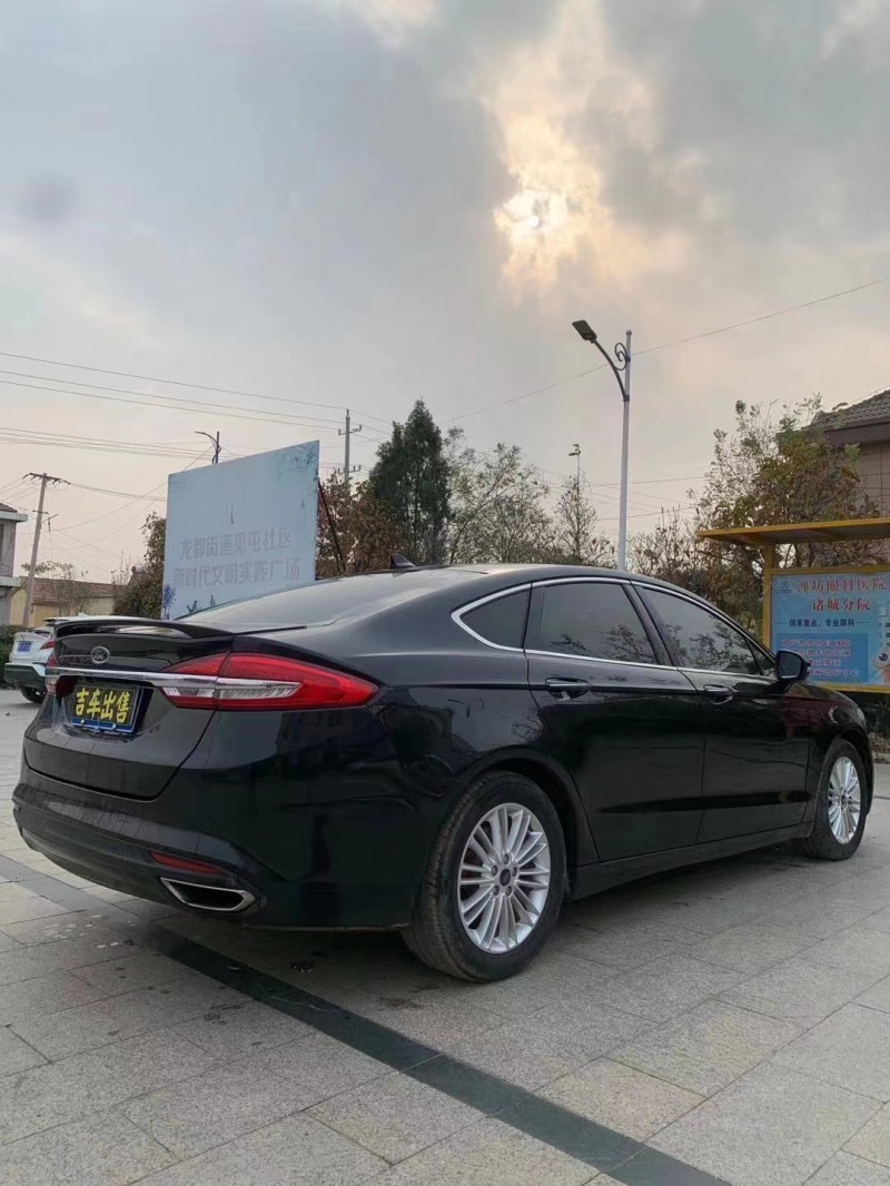 青岛17年福特蒙迪欧6