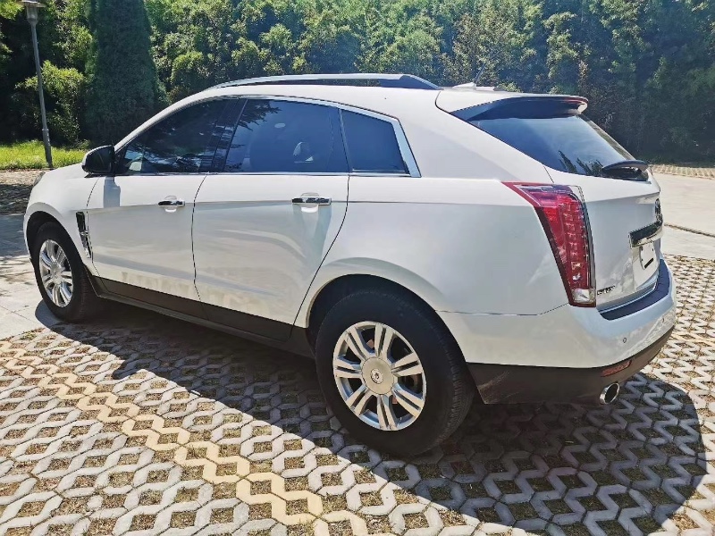 潍坊11年凯迪拉克SRX4