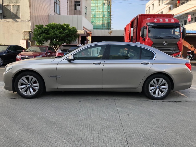 中山12年宝马7系6