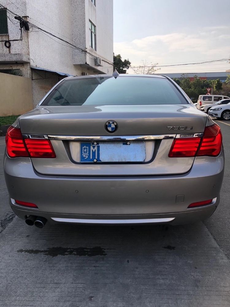 中山12年宝马7系5