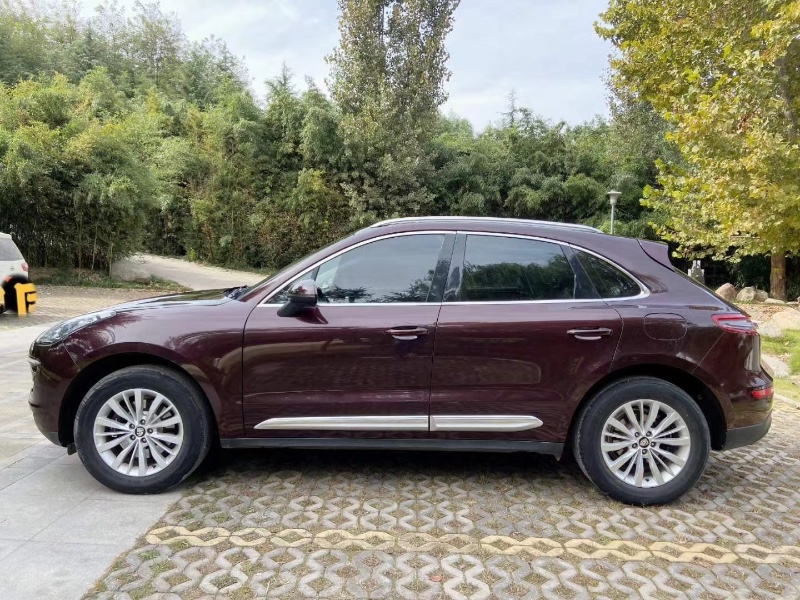 潍坊17年众泰SR92