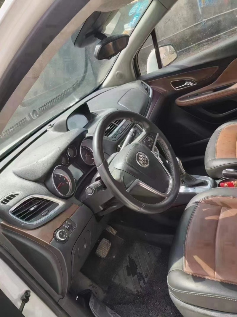 中山13年别克昂科拉3