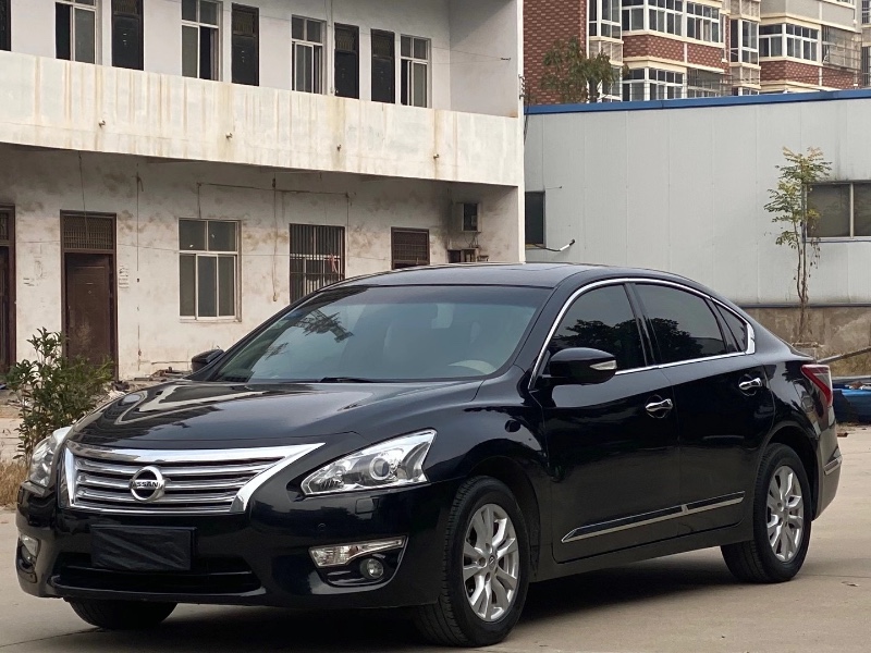商丘14年日產天籟3