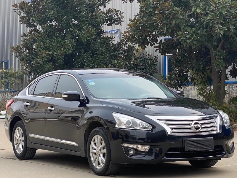 商丘14年日產天籟2
