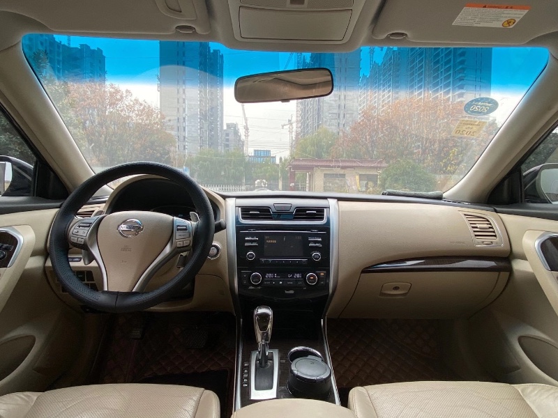 商丘14年日產天籟8