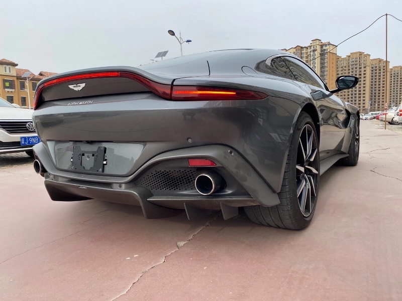 滄州19年阿斯頓·馬丁V8 Vantage1