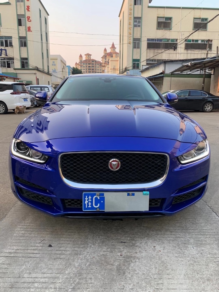 中山19年捷豹XE1