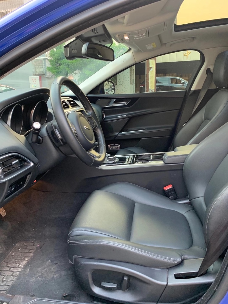 中山19年捷豹XE9