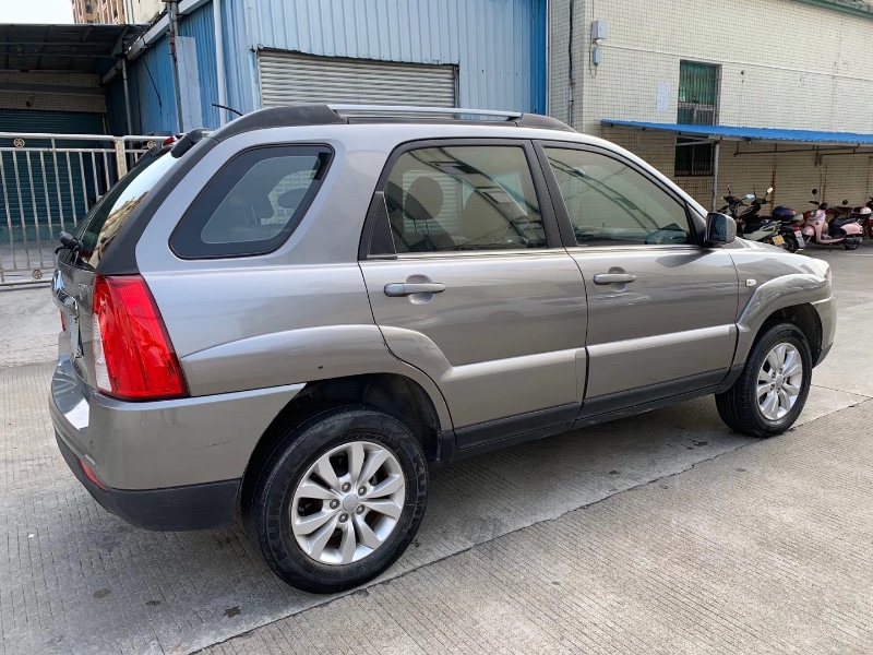 中山14年起亚狮跑5