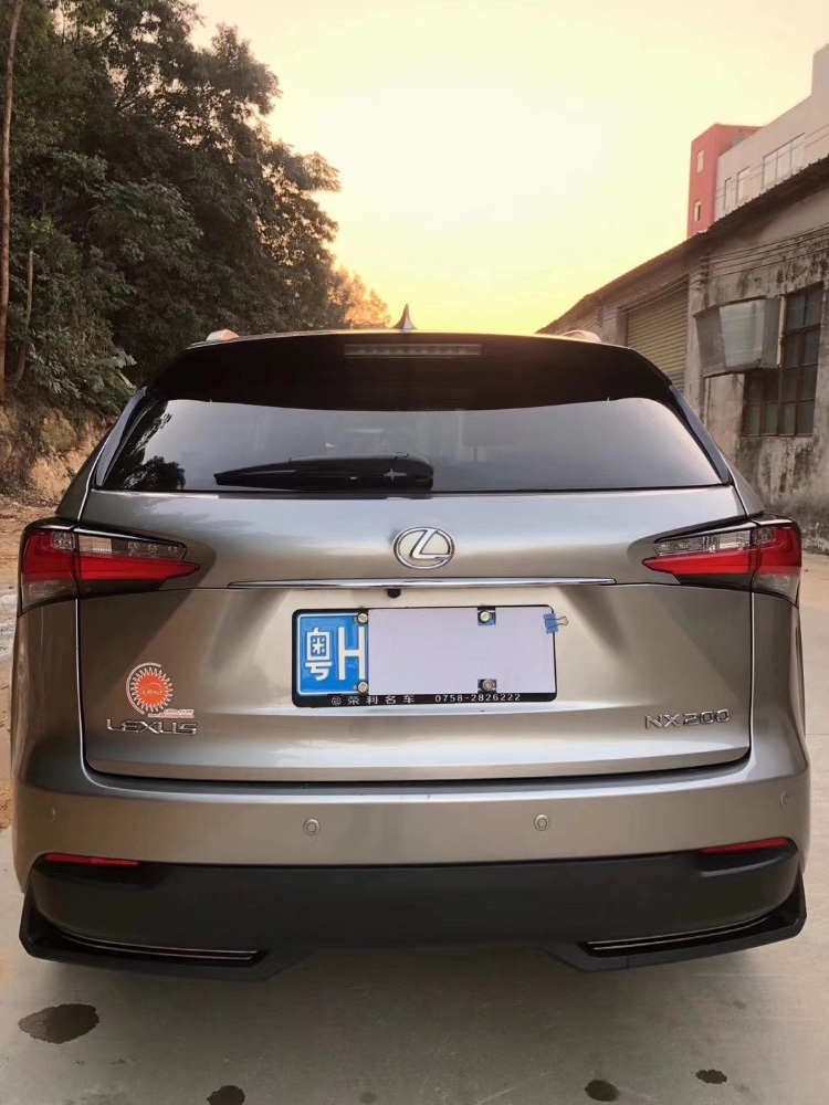 江门17年雷克萨斯NX7