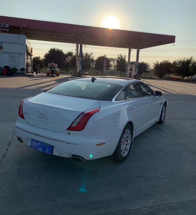 深圳14年捷豹XJ4