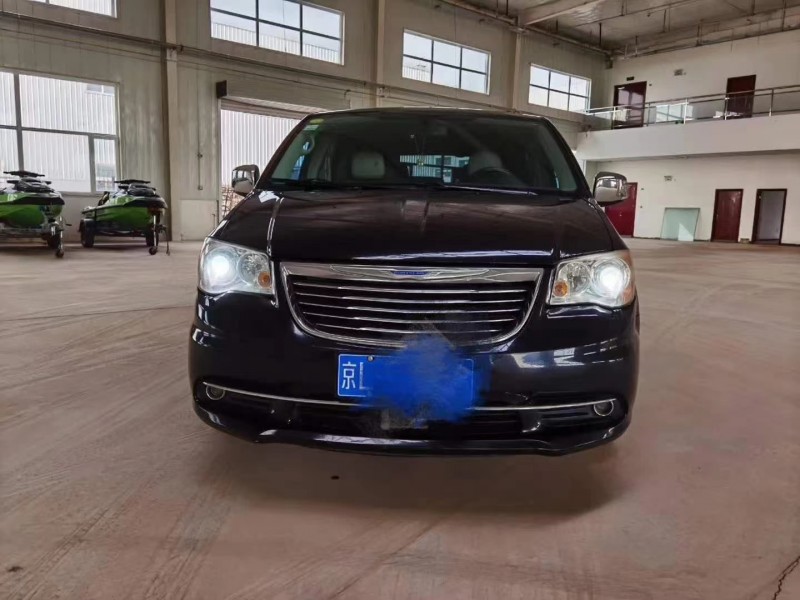 北京16年克莱斯勒大捷龙1