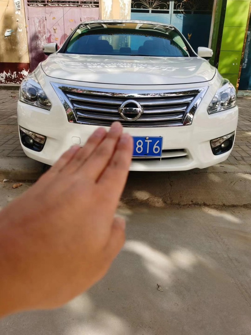 濮陽14年日產天籟1