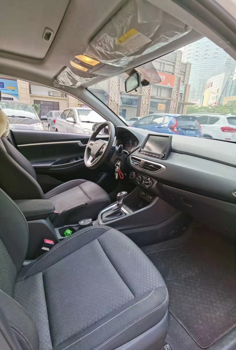 佛山18年现代悦动4