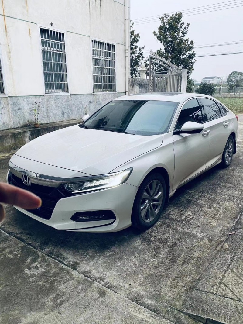 邵阳18年本田雅阁4