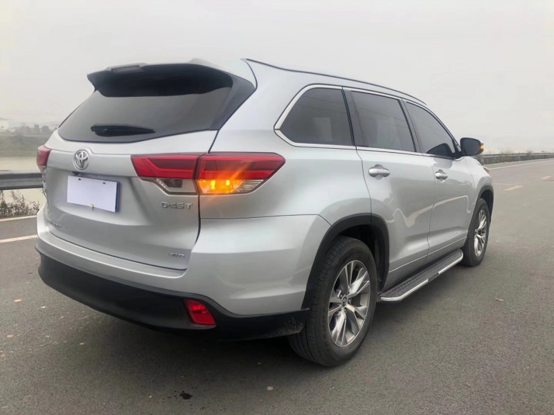 邵阳18年丰田汉兰达7