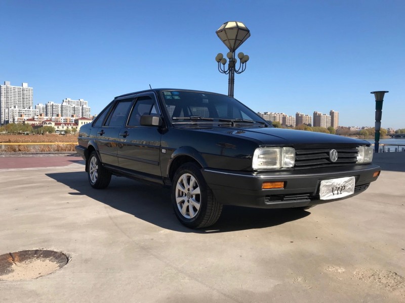 唐山12年大眾桑塔納3
