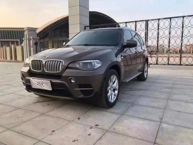 济南13年宝马X58