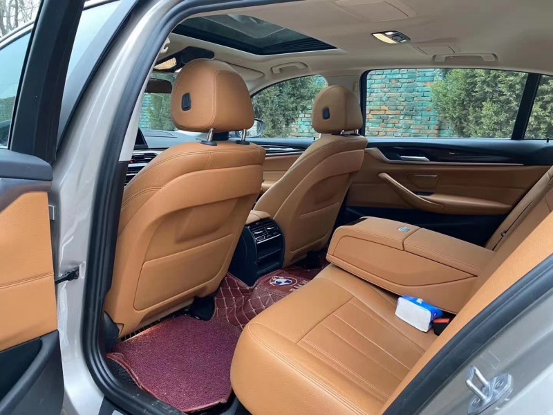 保定18年宝马5系7