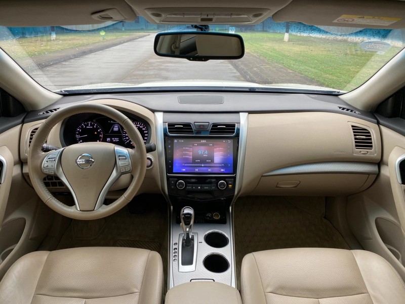 柳州19年日產天籟2