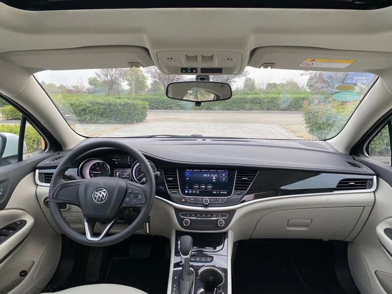 徐州20年别克威朗1