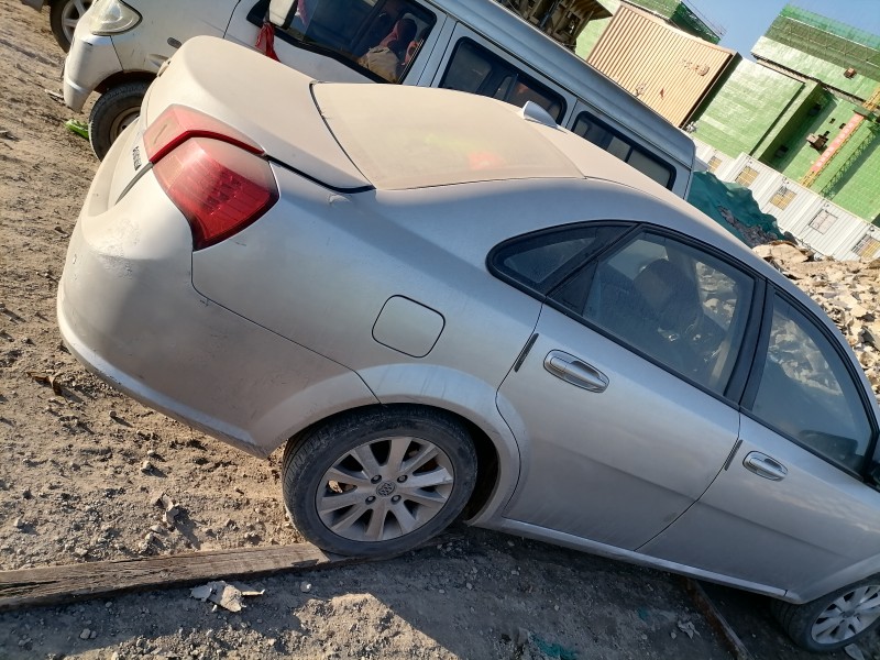 廊坊11年别克凯越9