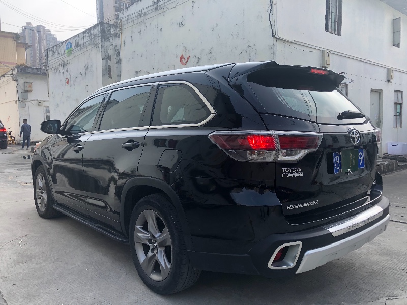 深圳18年丰田汉兰达1