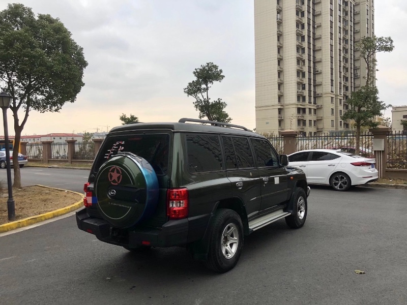 上海18年獵豹汽車Q63
