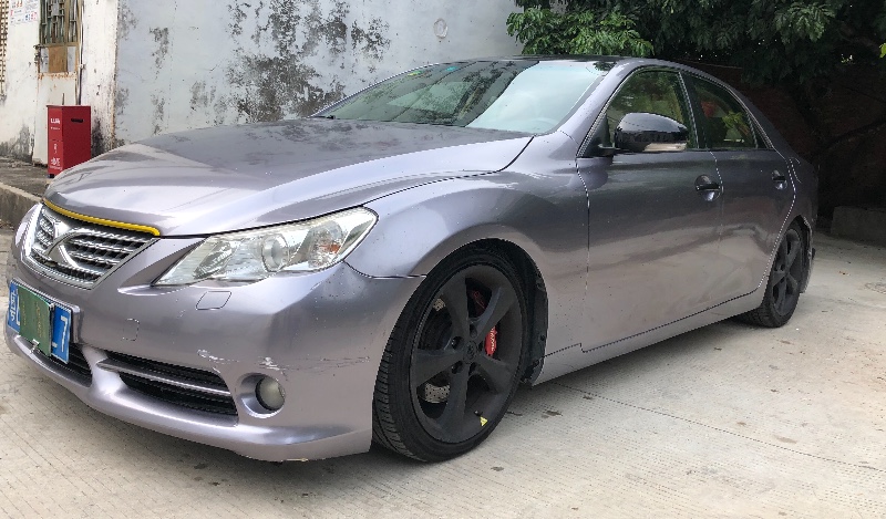 深圳13年丰田锐志9