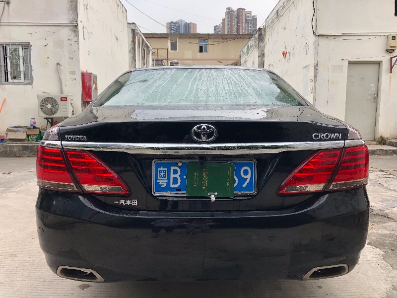 深圳13年丰田皇冠2