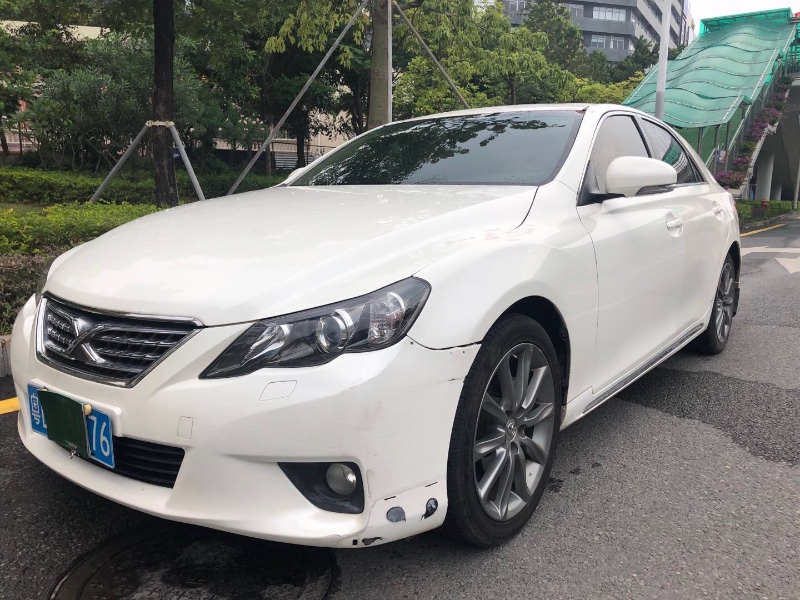 深圳13年丰田锐志7