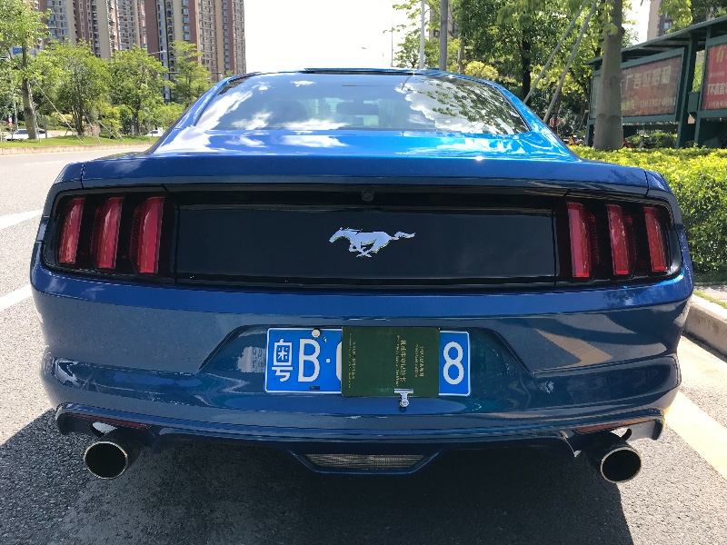 深圳17年福特野马8