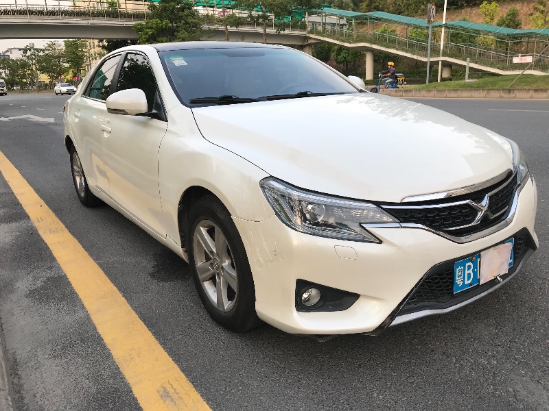 深圳14年丰田锐志7